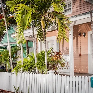 Courtney's Place Historic & 2* Key West